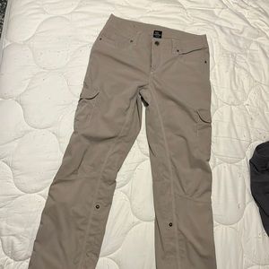 Kuhl women’s cargo pants